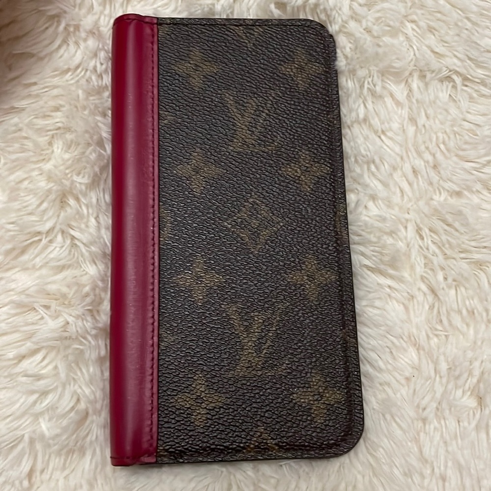 Authentic Louis Vuitton Folio IPhone 11,12 &13